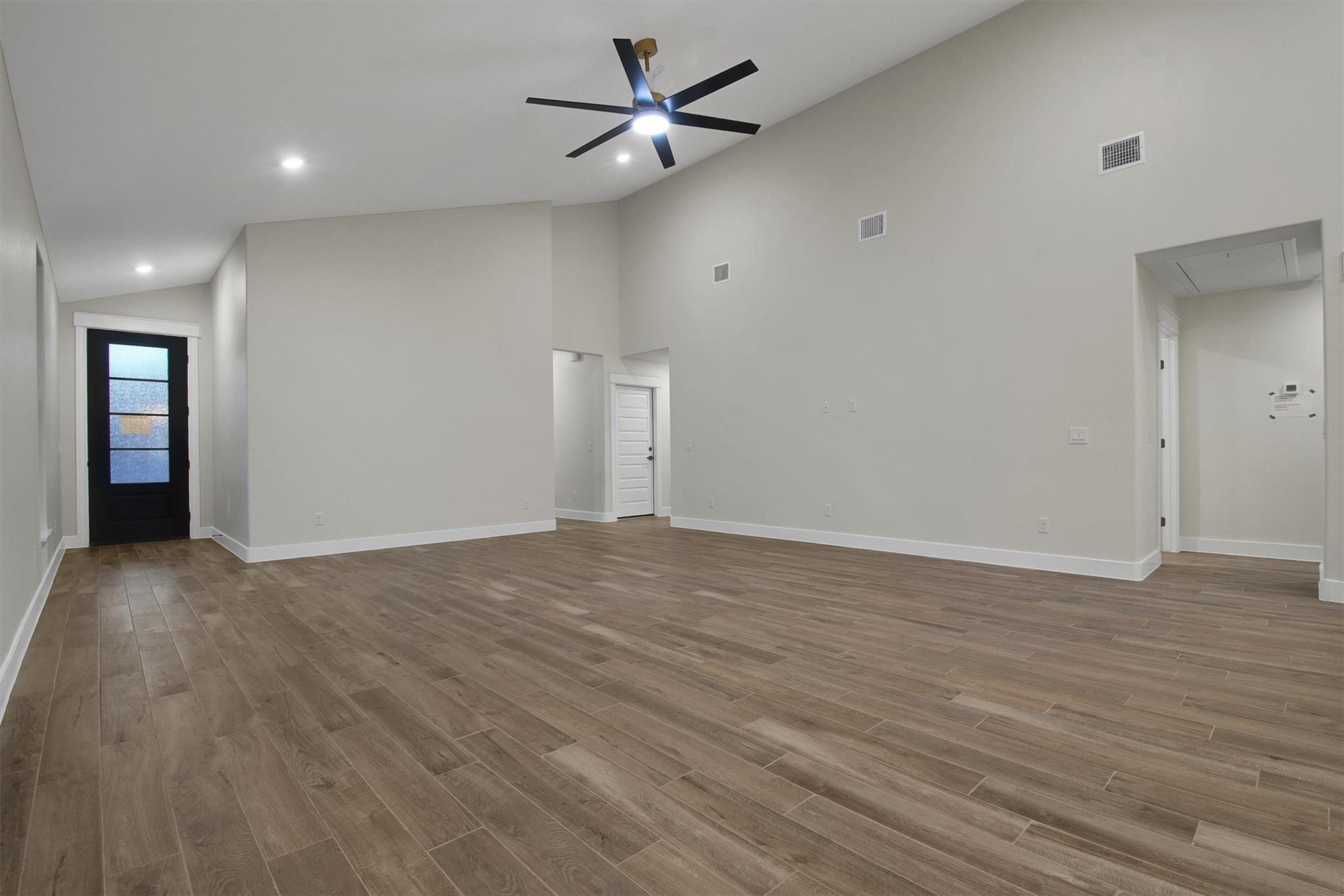 346 Nene LN