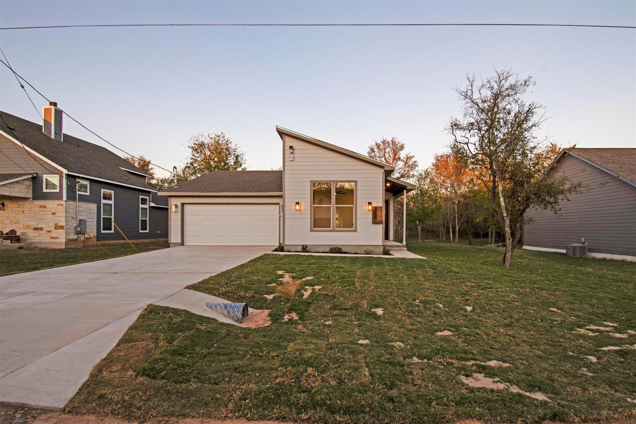 346 Nene LN