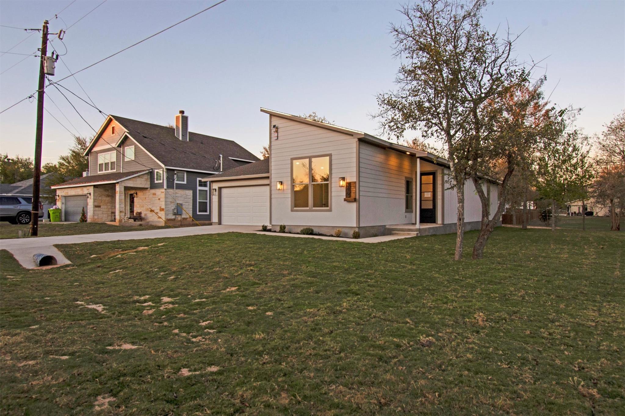 346 Nene LN
