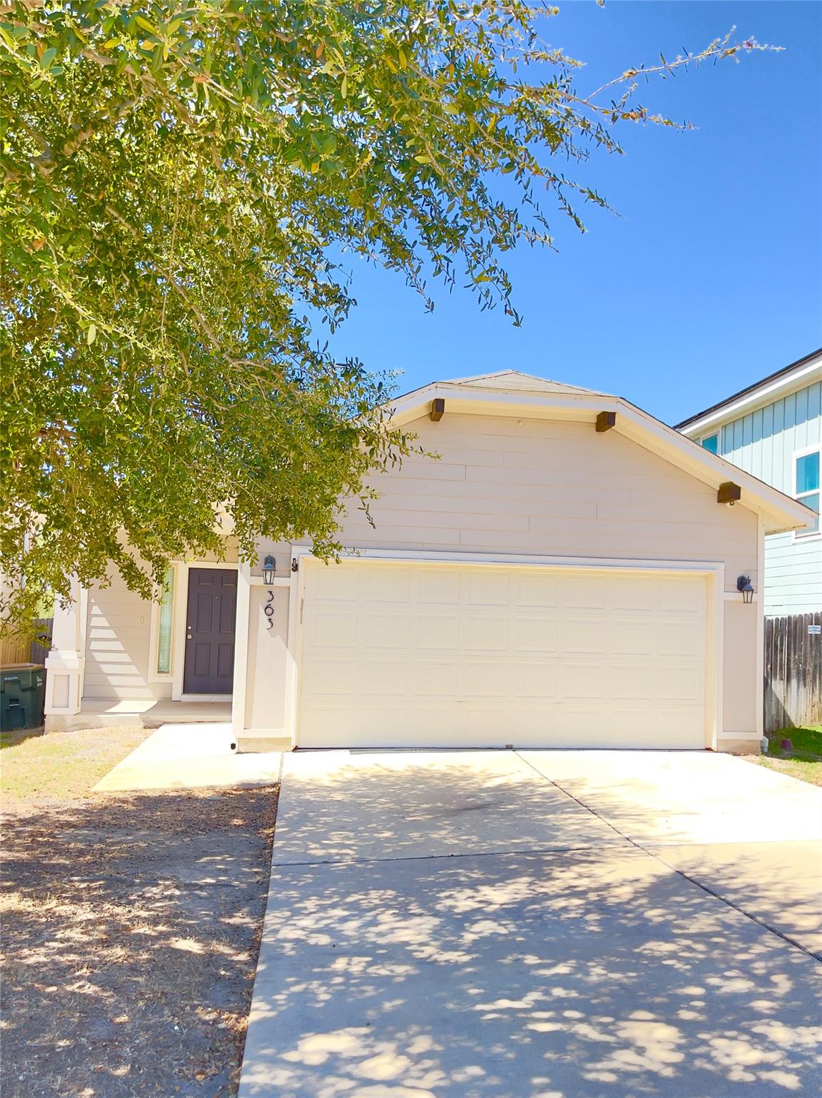 363 Eagle Brook LN
