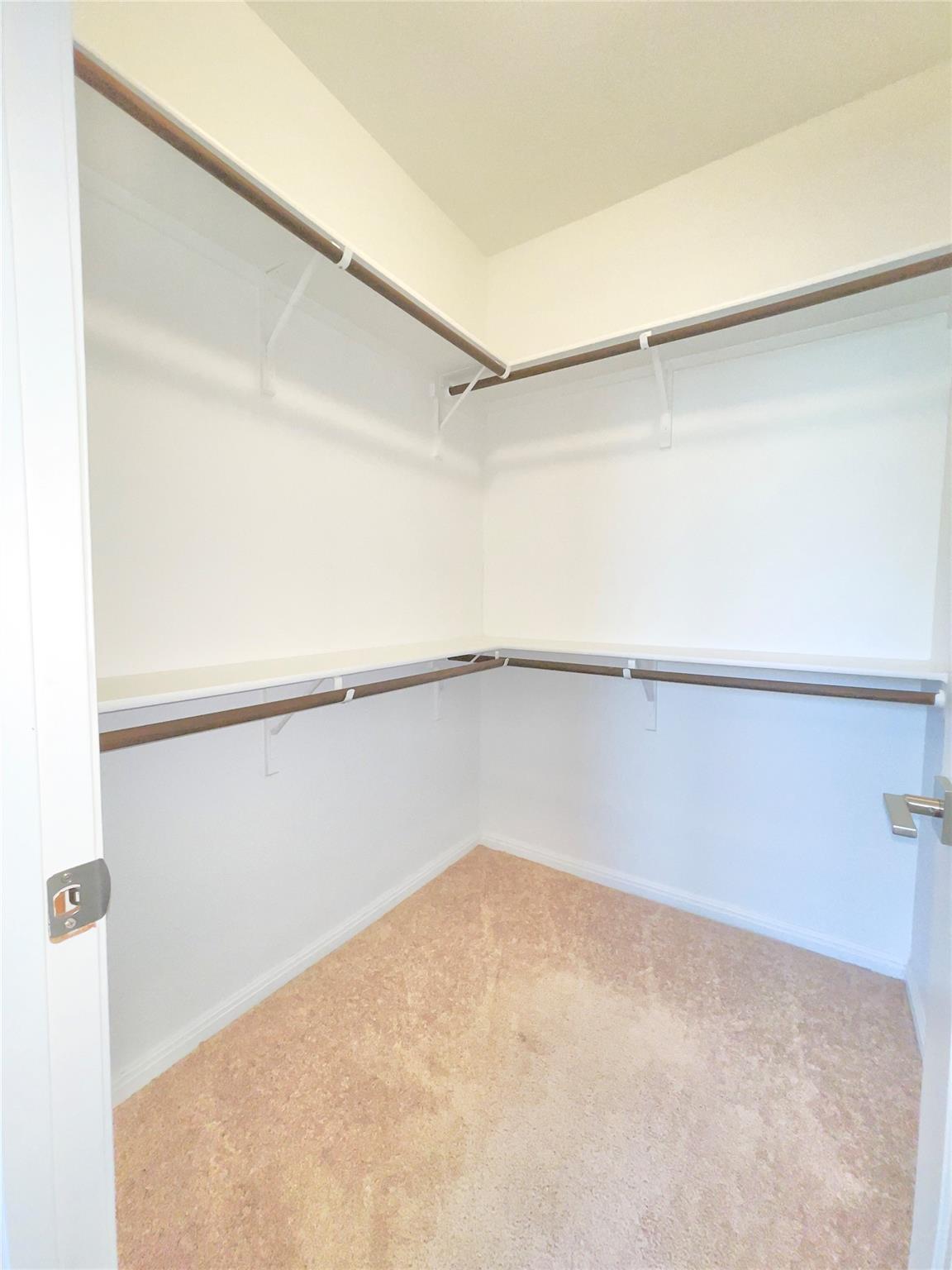 363 Eagle Brook LN