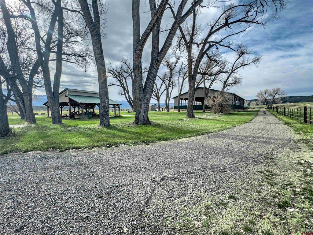 1071 Black Canyon Road