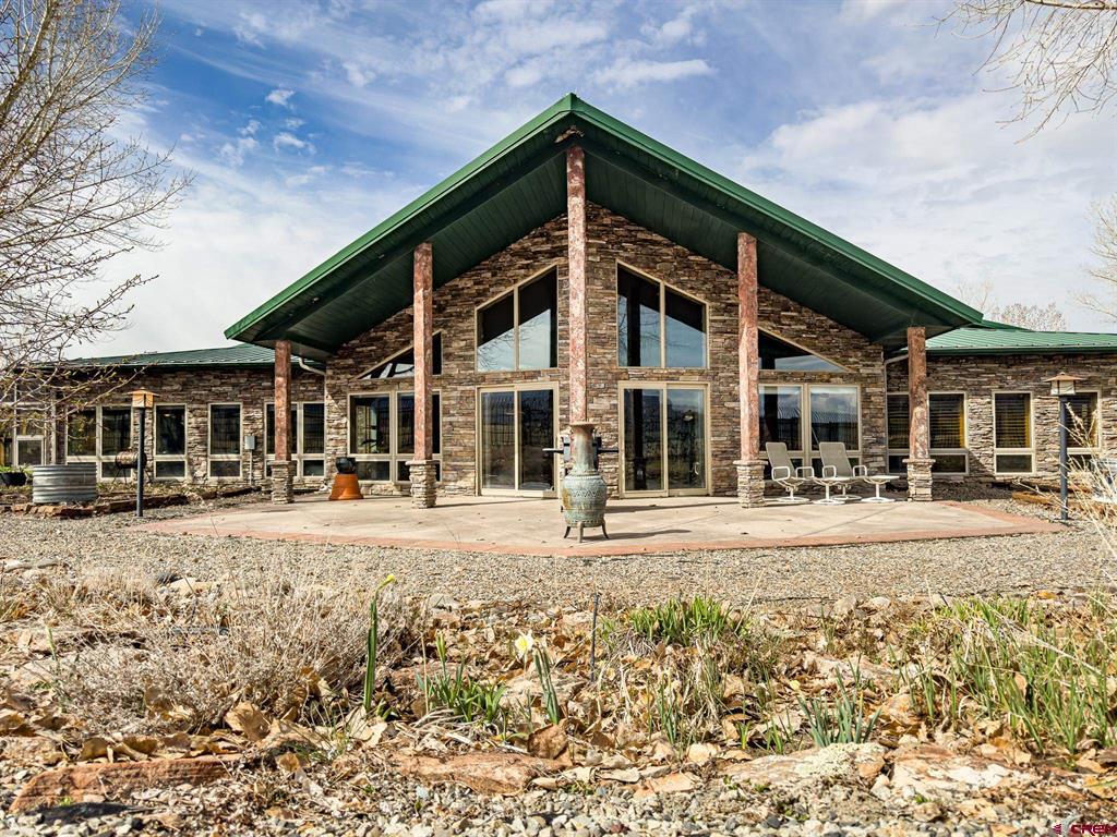 1071 Black Canyon Road
