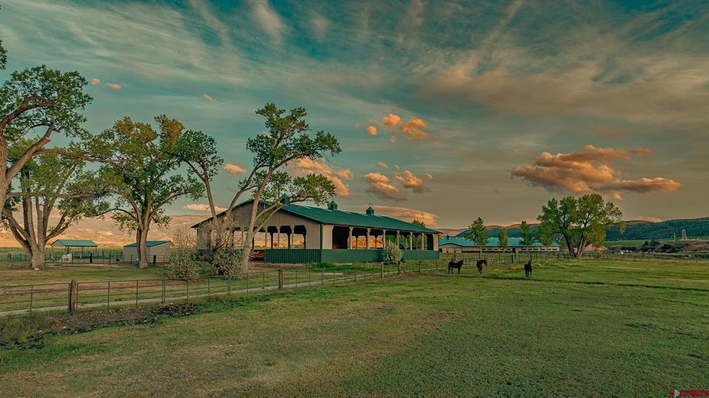 1071 Black Canyon Road