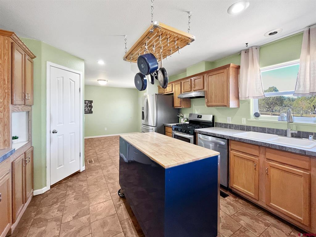 38763 Fruitland Mesa Road