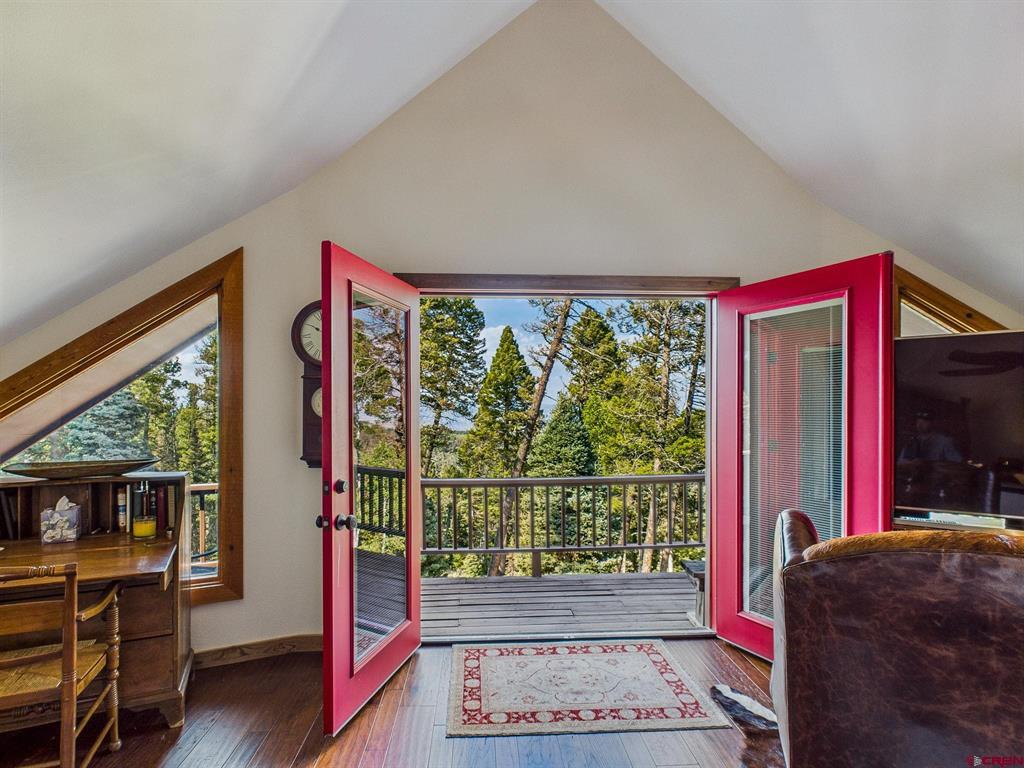 180 Crest Drive