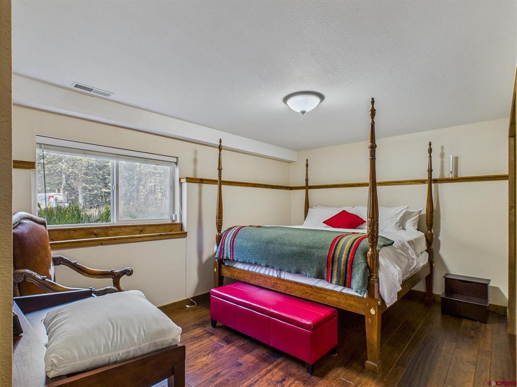 180 Crest Drive
