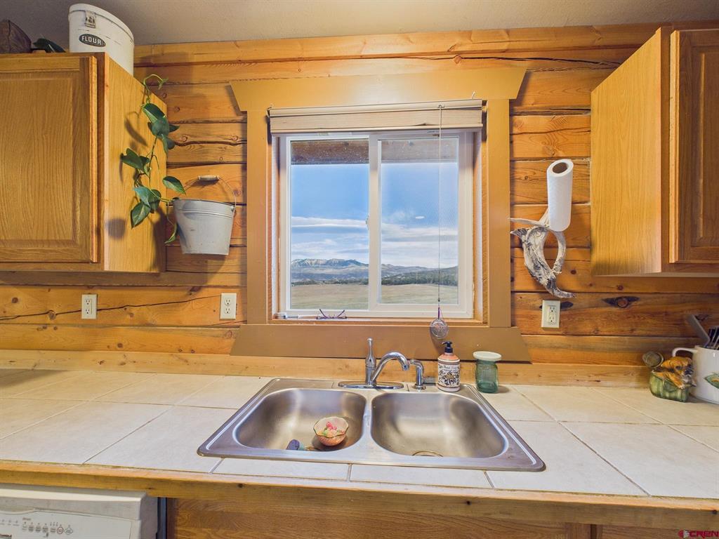 37569 Fruitland Mesa Road