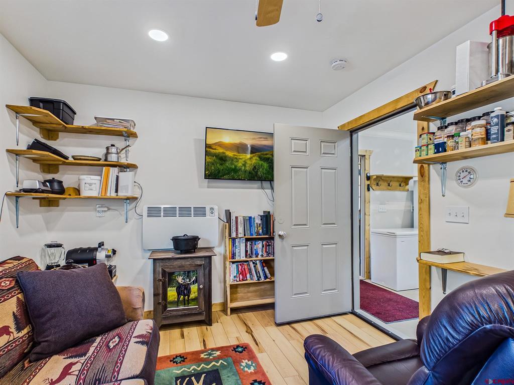 75707 B76 Road
