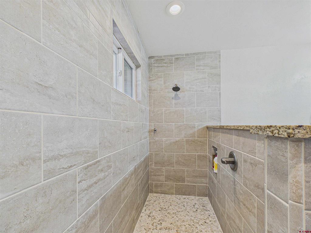 1253 3350 Road