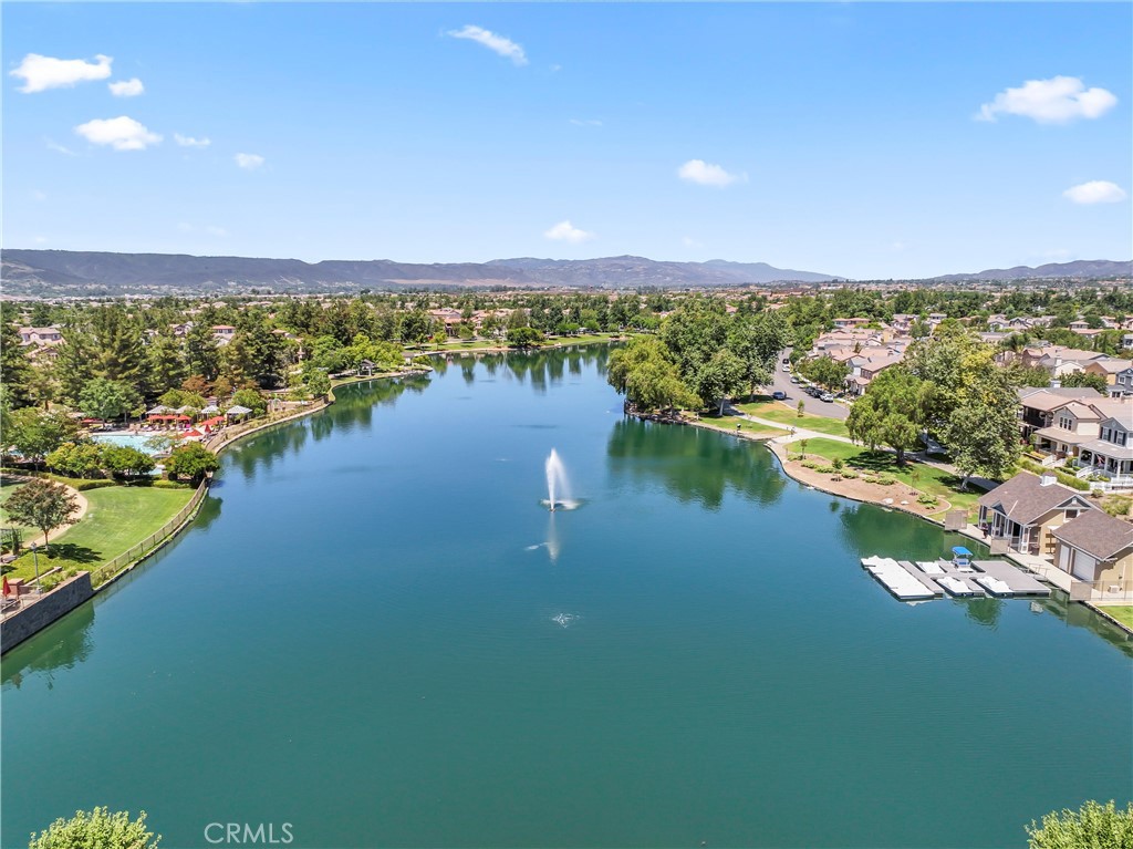 28549 Oakhurst Way