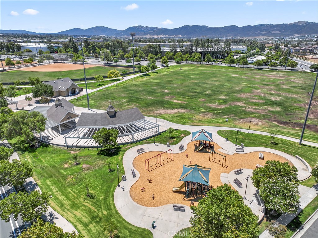 28549 Oakhurst Way
