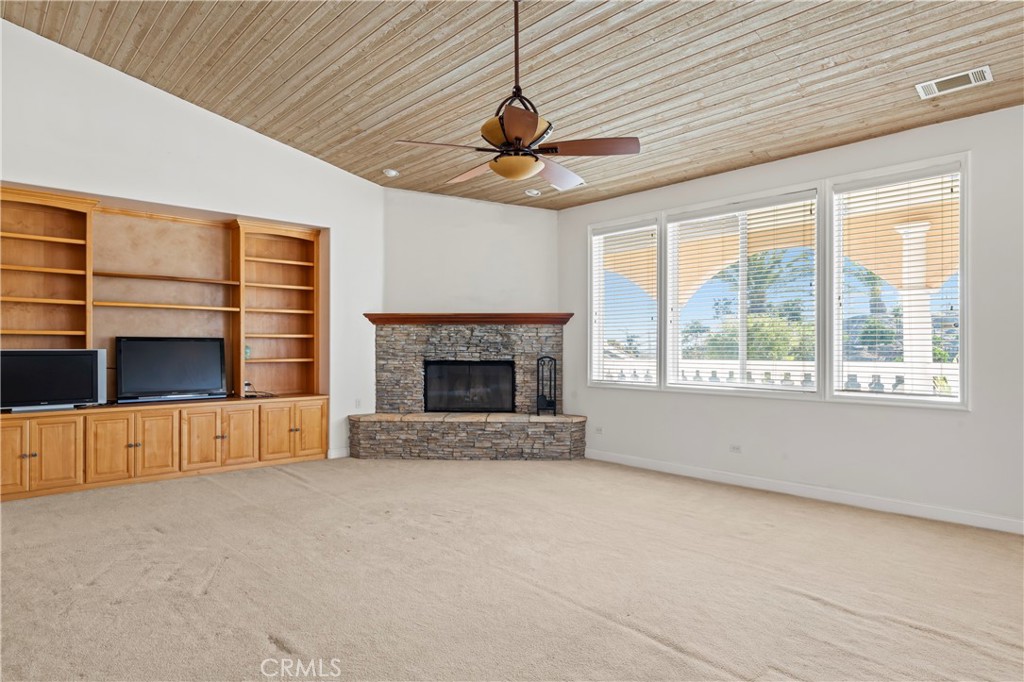 35751 Avenida La Cresta