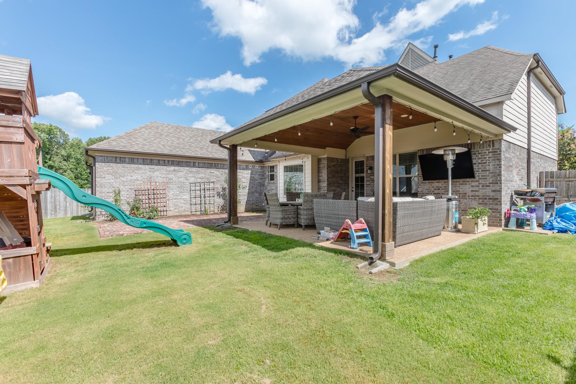12176 BROOKS RIVER DR