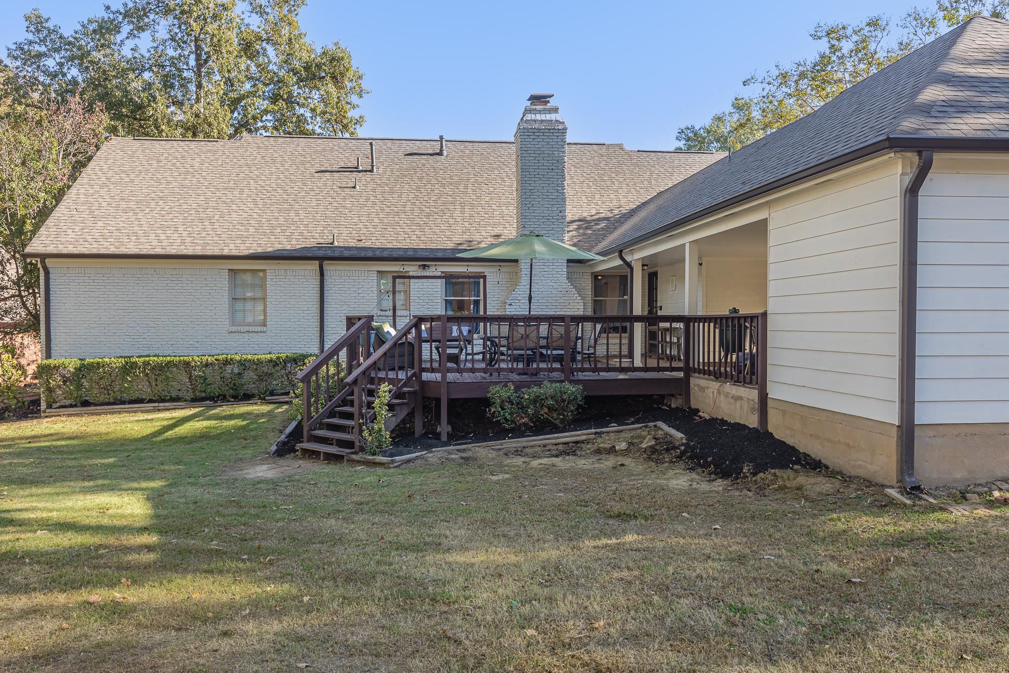 1907 ELMHURST DR
