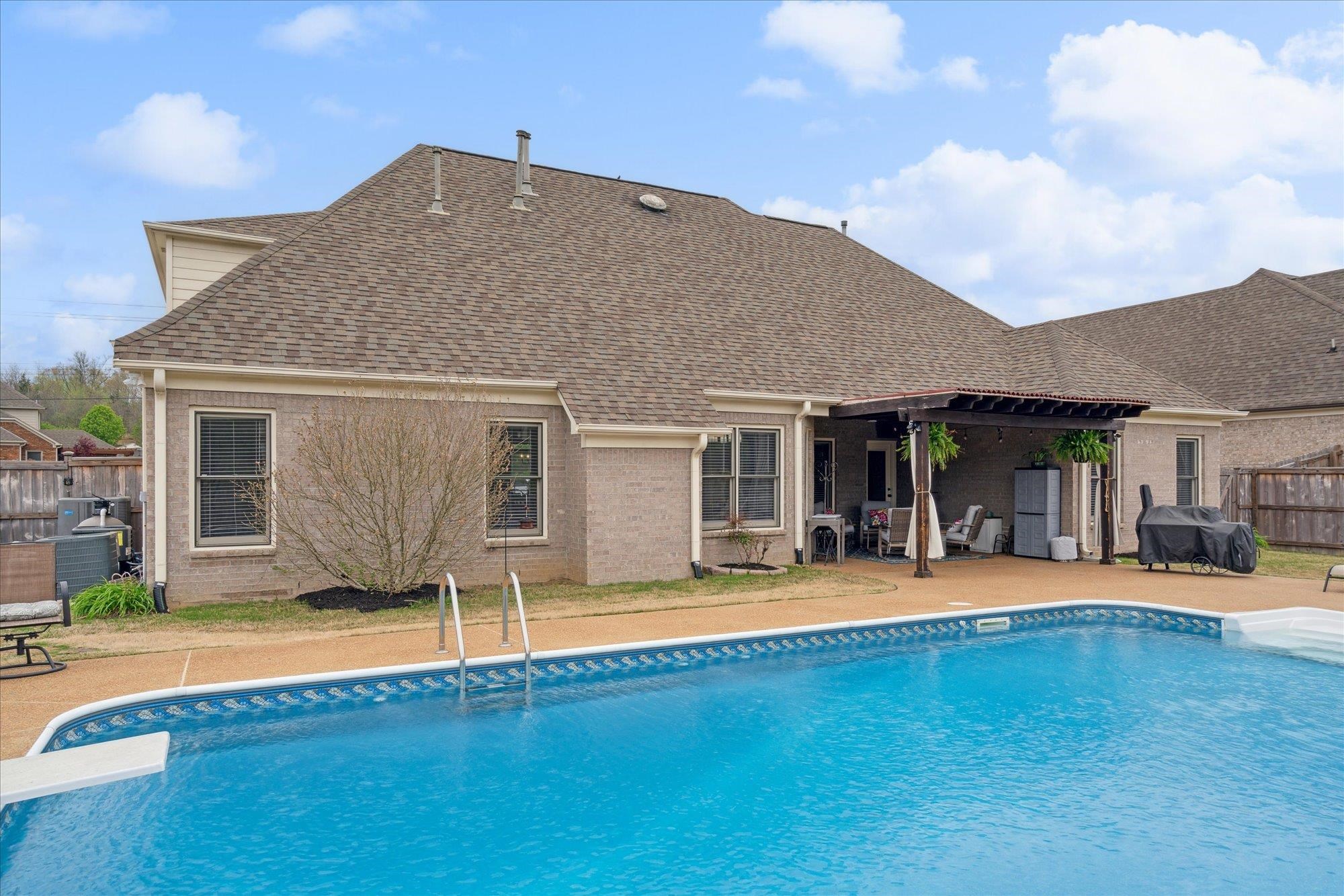 12151 CHAPEL MEADOW LN