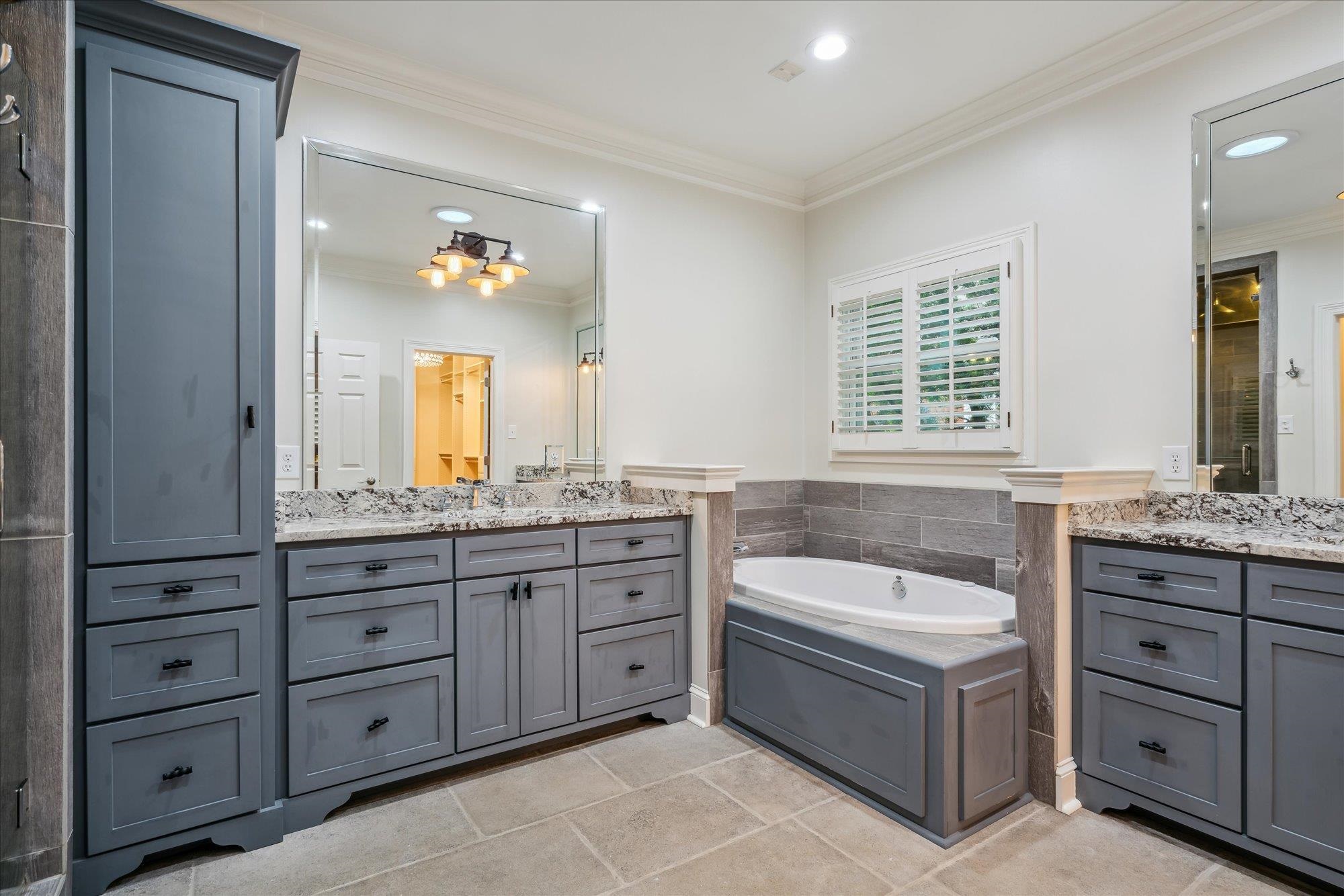 514 LINDSEYWOOD CV