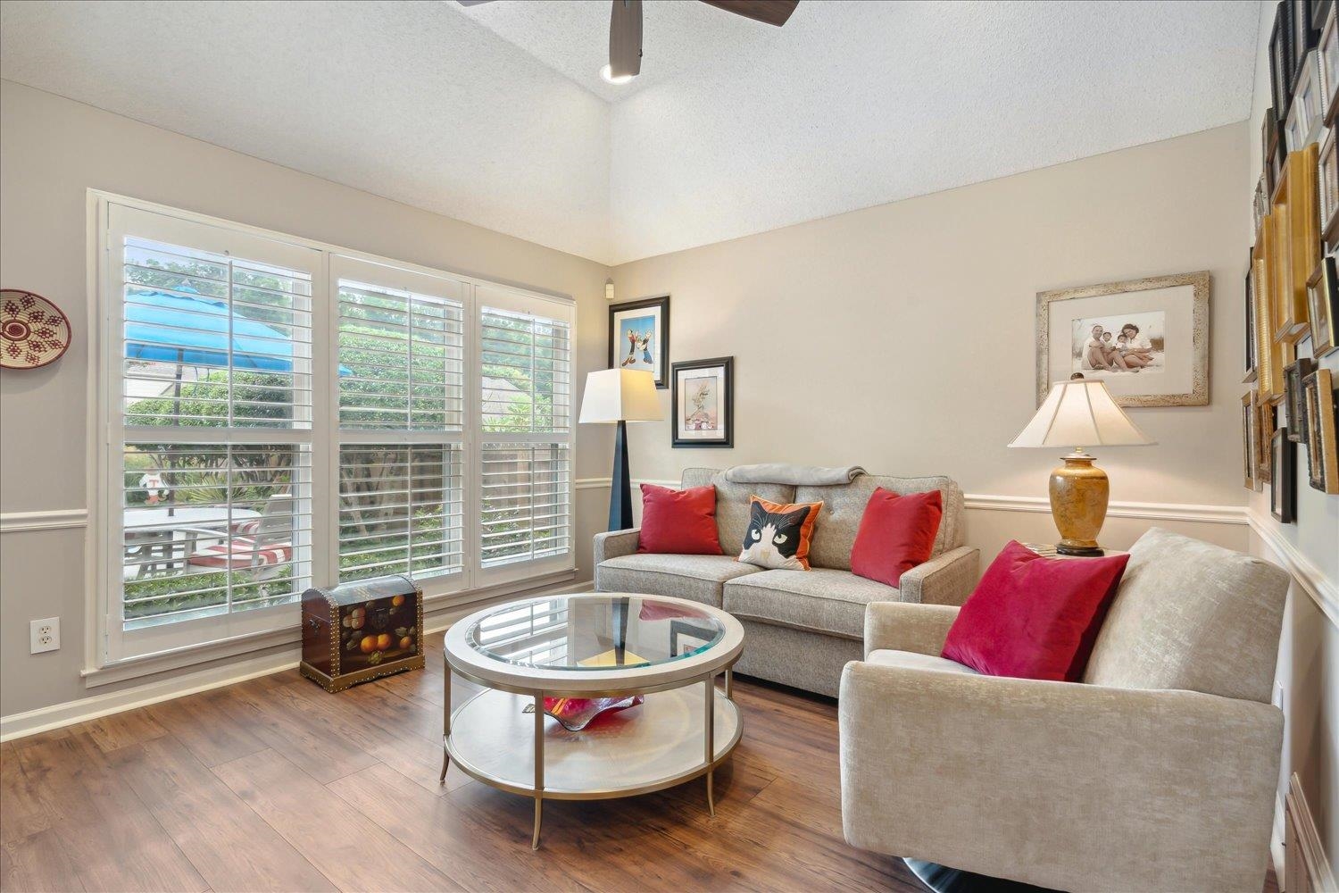 7477 MULLIGAN LN