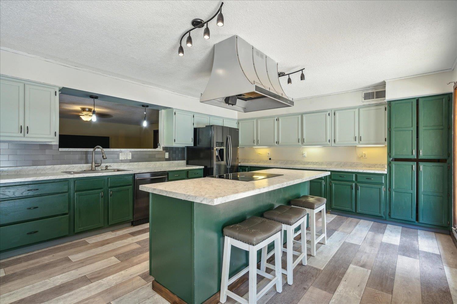 1432 MONASCO DR