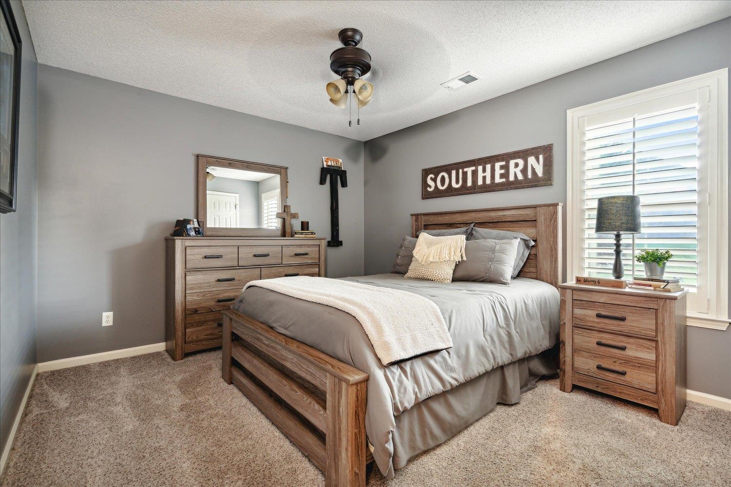 5061 FIREOAK CV
