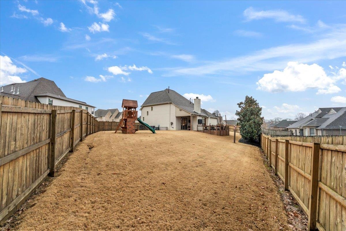 10429 EMMAS CIR S