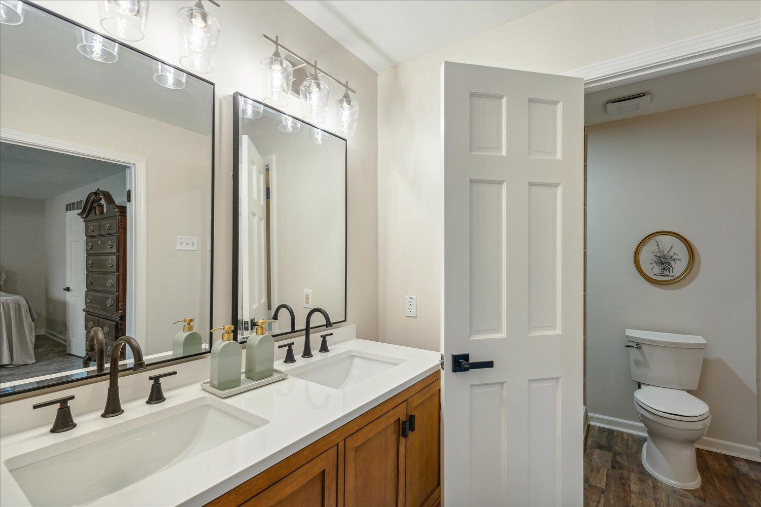 9568 ELM POINT CV