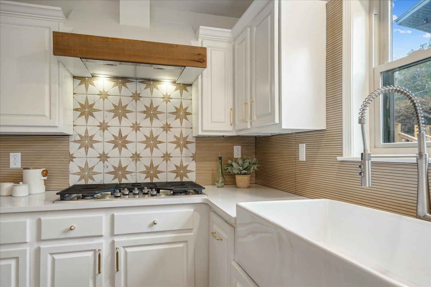9568 ELM POINT CV