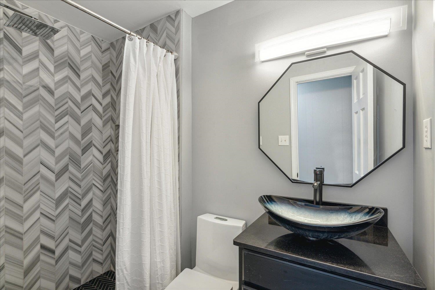 9568 ELM POINT CV