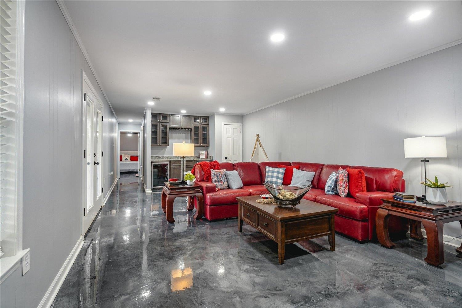 9568 ELM POINT CV