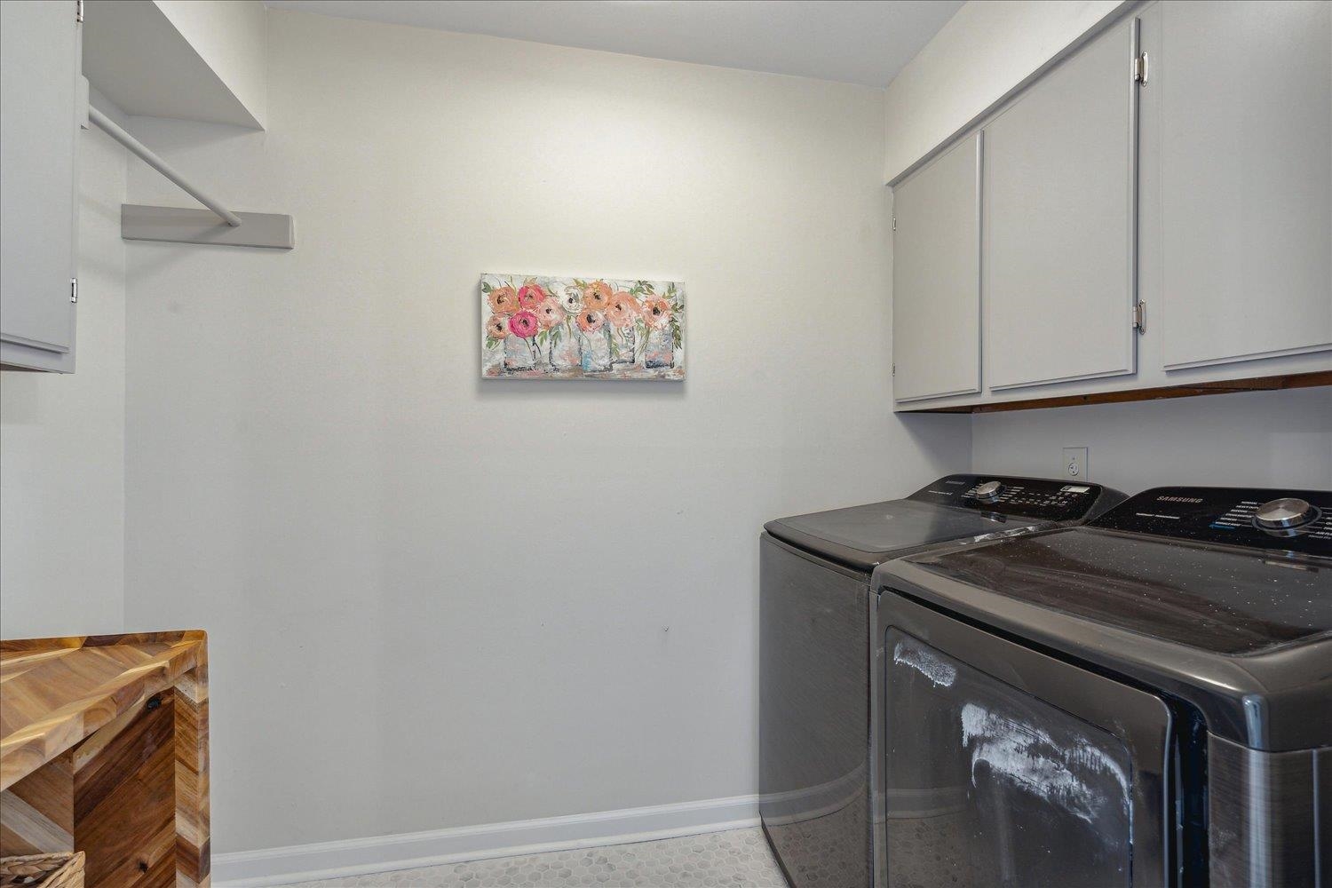 9568 ELM POINT CV