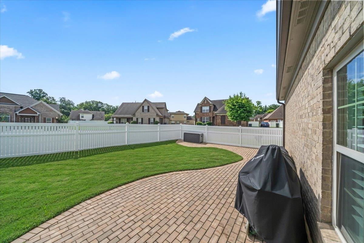 5060 VONELL WAY