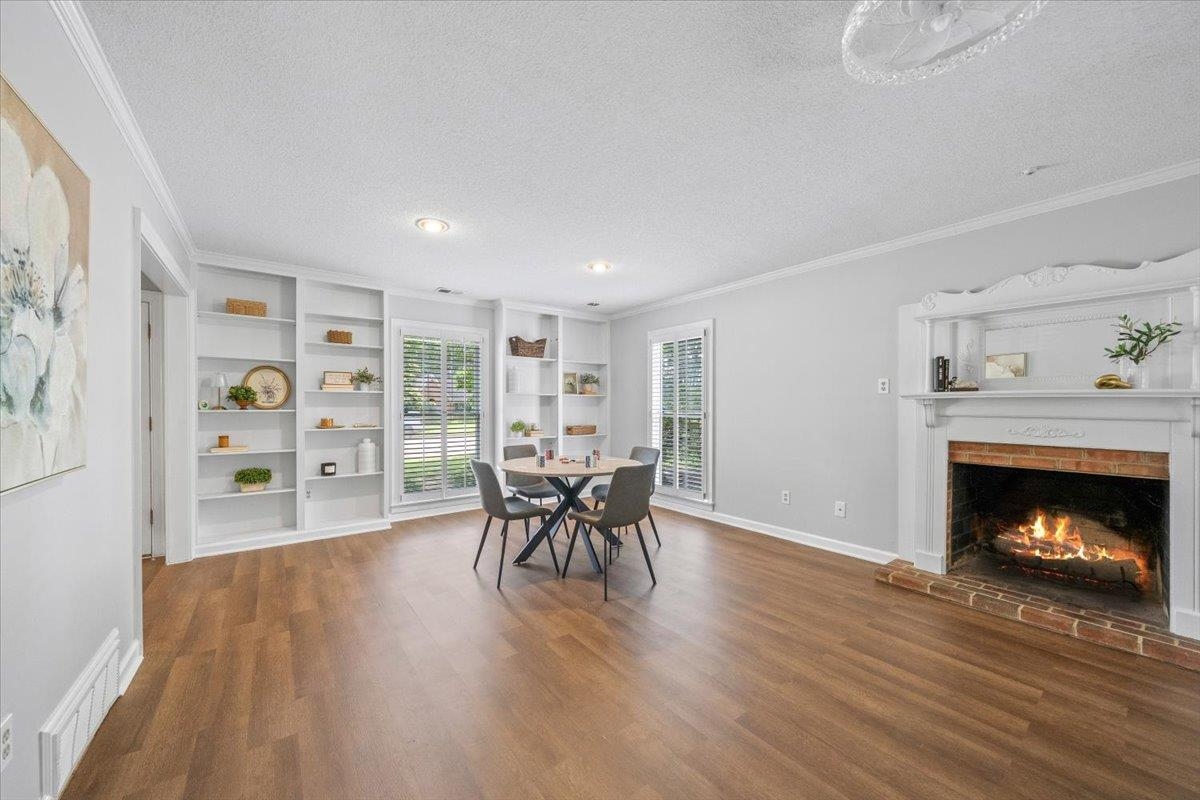 8162 WALNUT CREEK RD