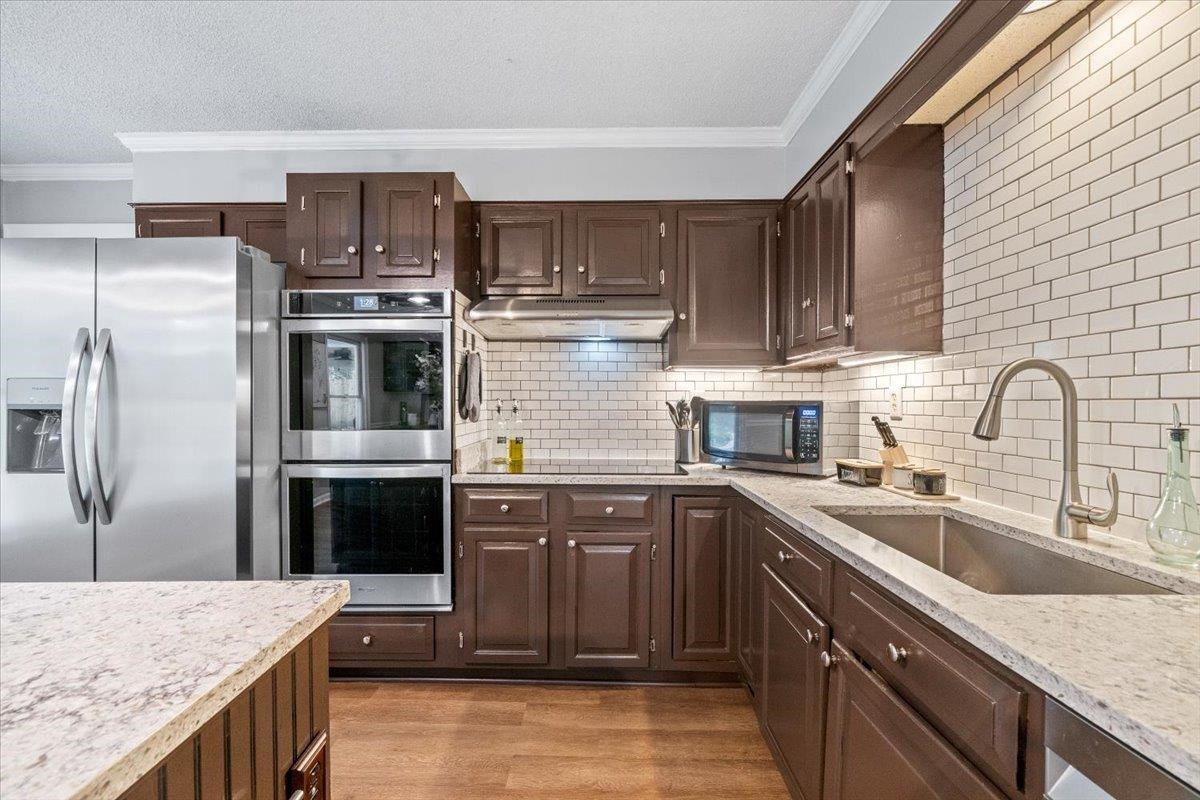 8162 WALNUT CREEK RD