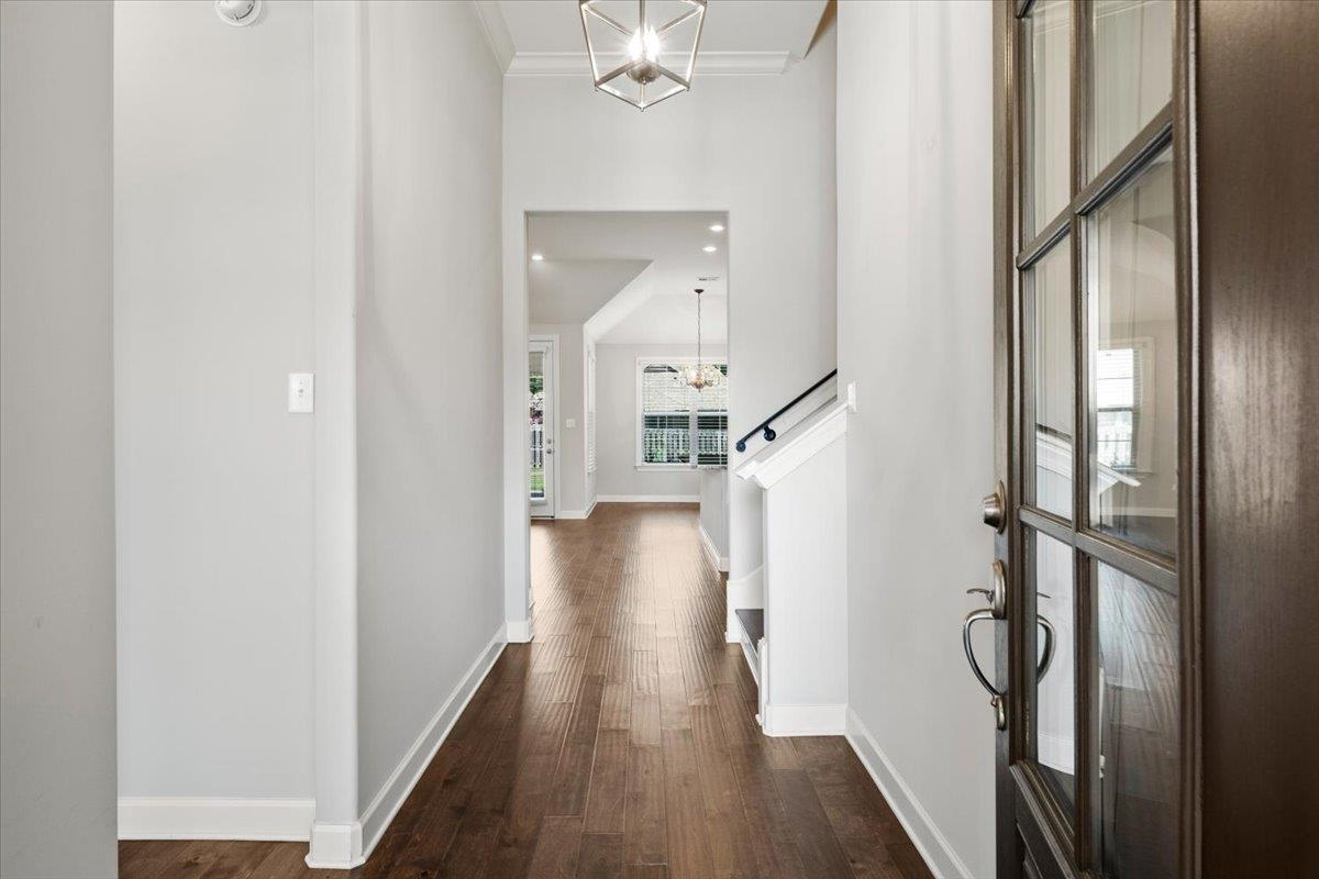8544 WOODLAND ROSE CIR S