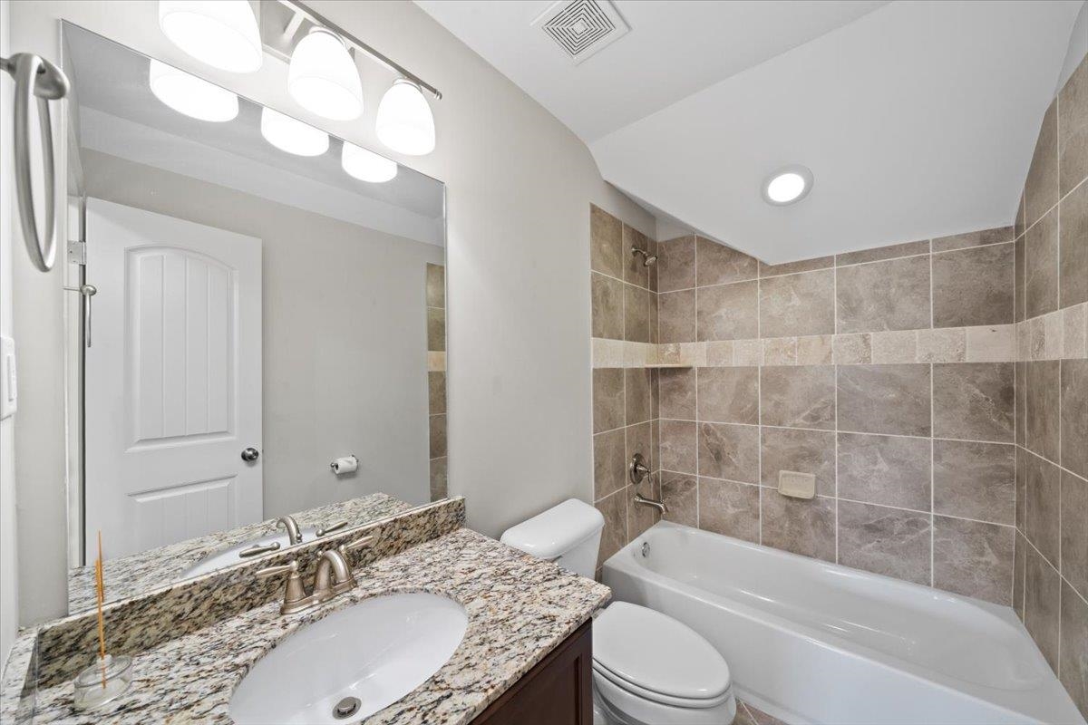 8544 WOODLAND ROSE CIR S