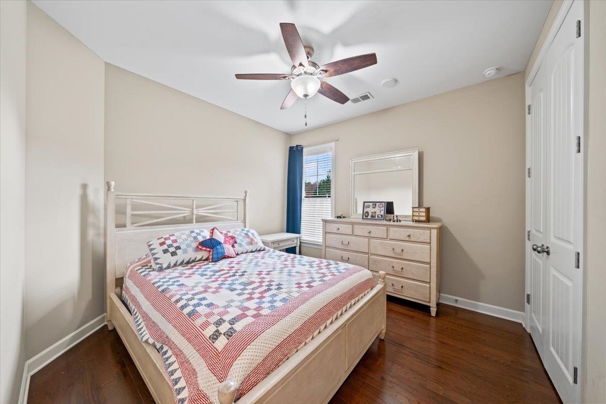 8571 WOODLAND ROSE CIR S