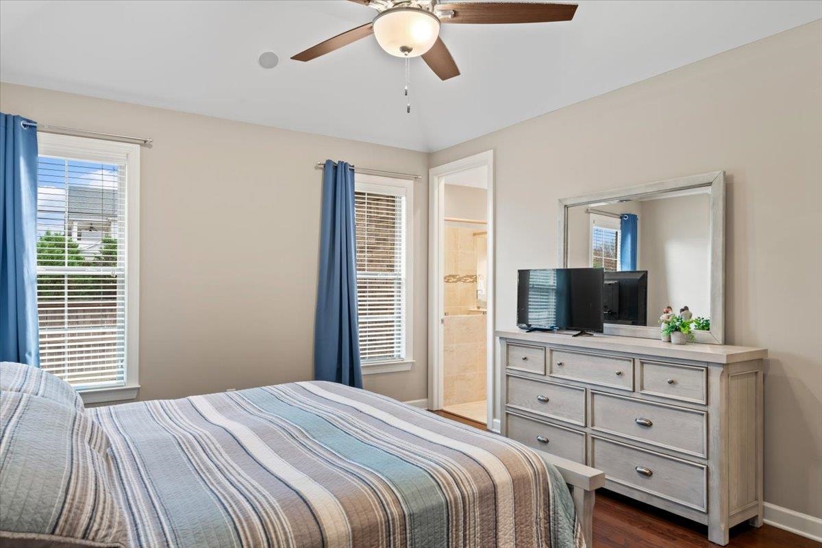 8571 WOODLAND ROSE CIR S