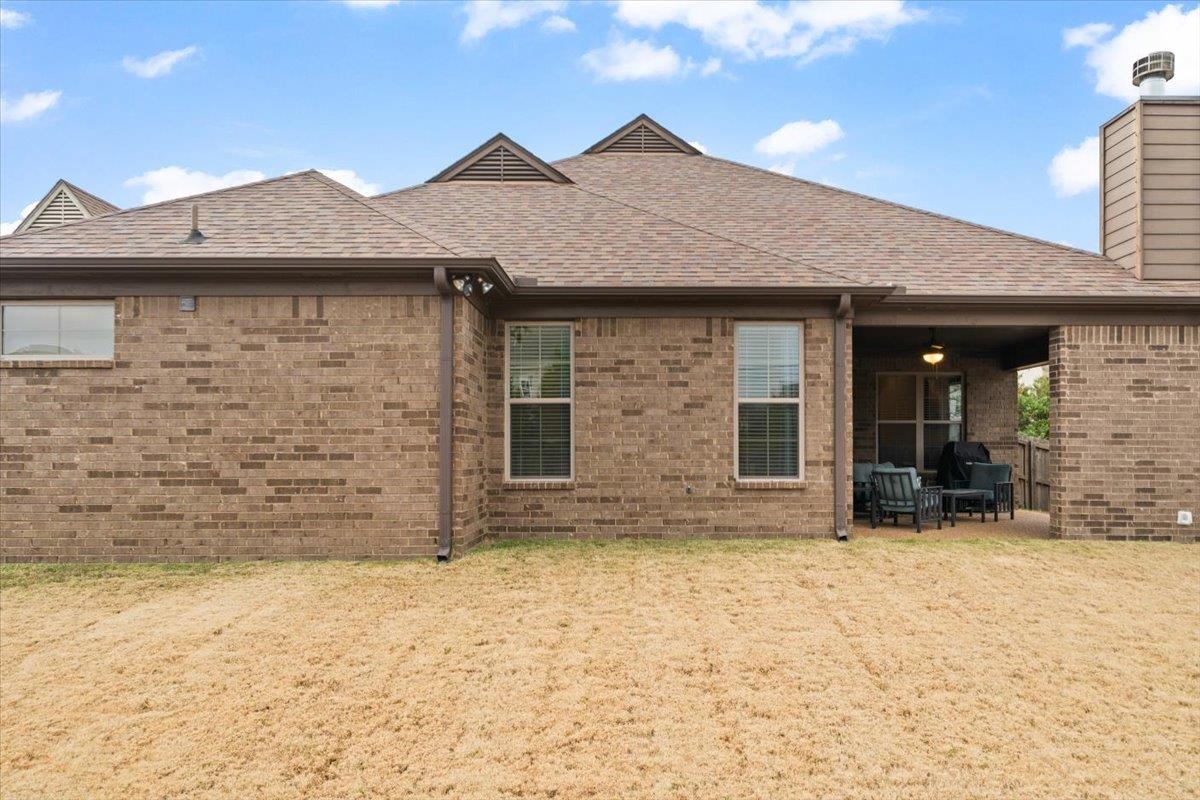 8571 WOODLAND ROSE CIR S