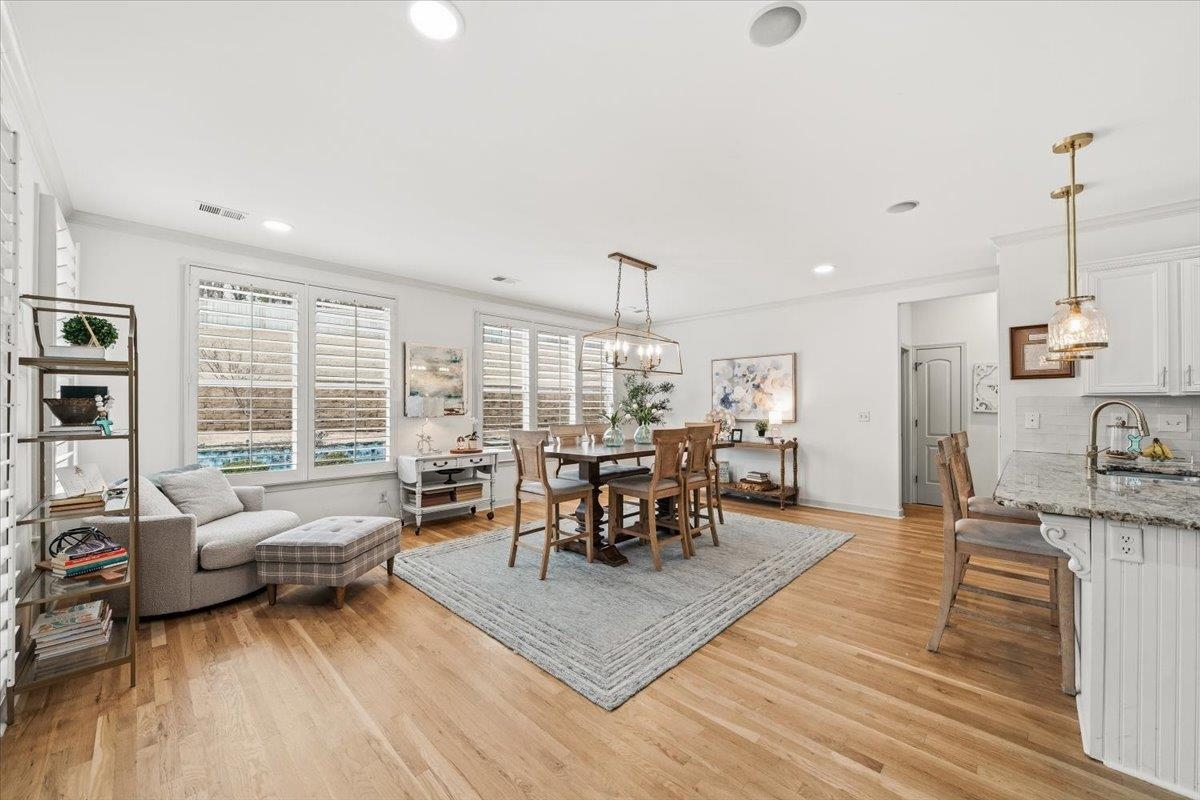 10191 HERONS LANDING CV