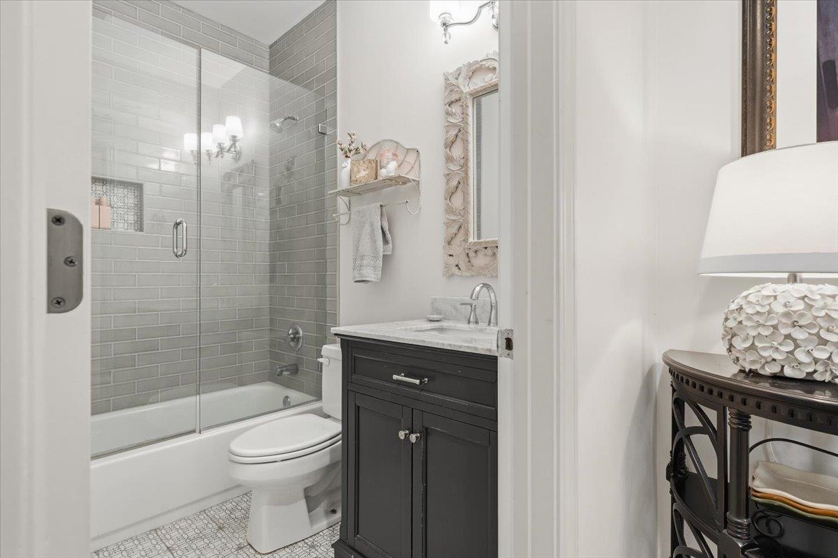 10191 HERONS LANDING CV