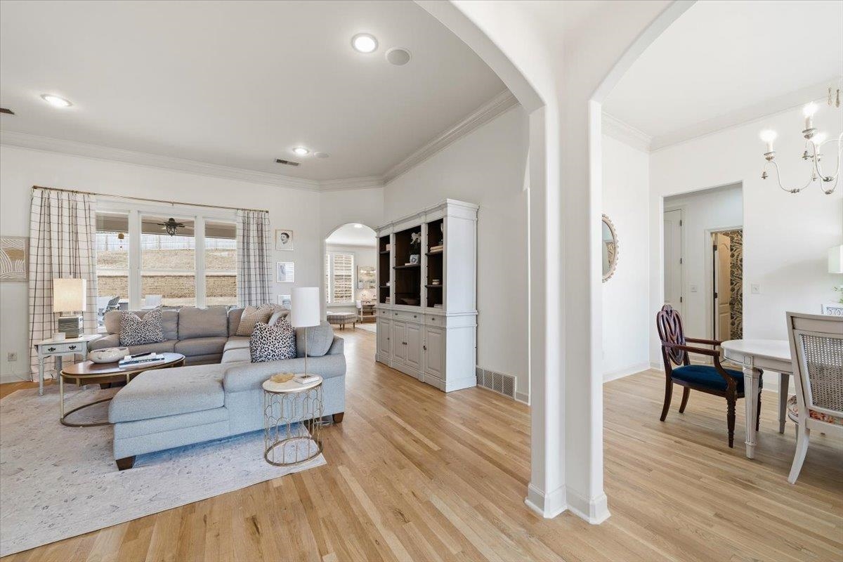 10191 HERONS LANDING CV