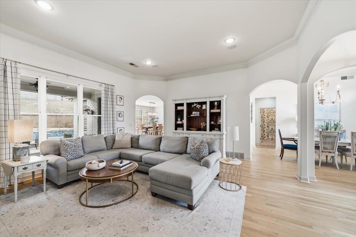 10191 HERONS LANDING CV