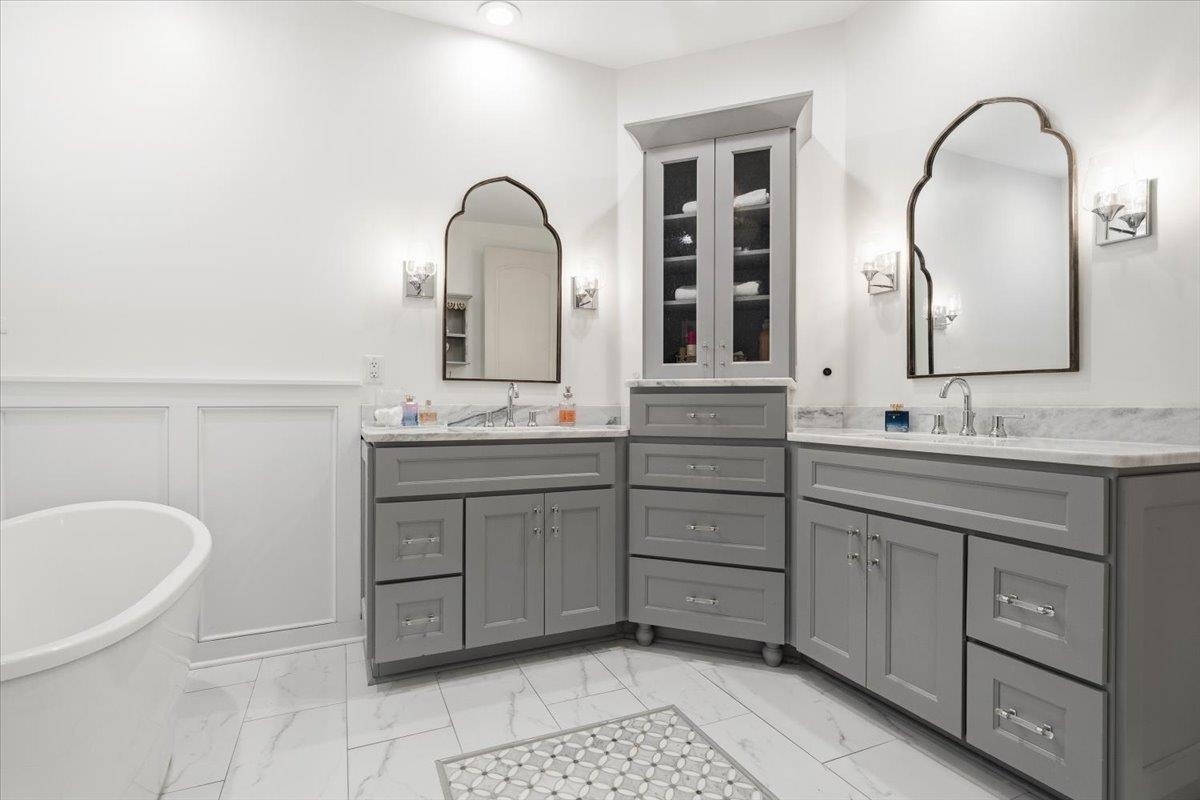 10191 HERONS LANDING CV