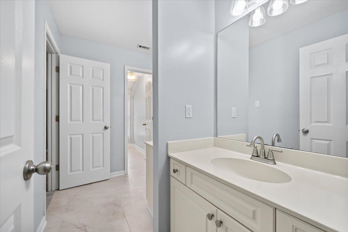 4177 HERONS POND LN