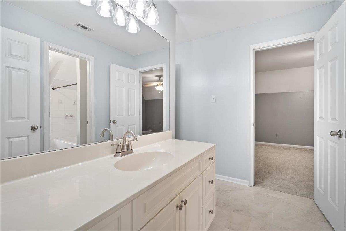 4177 HERONS POND LN