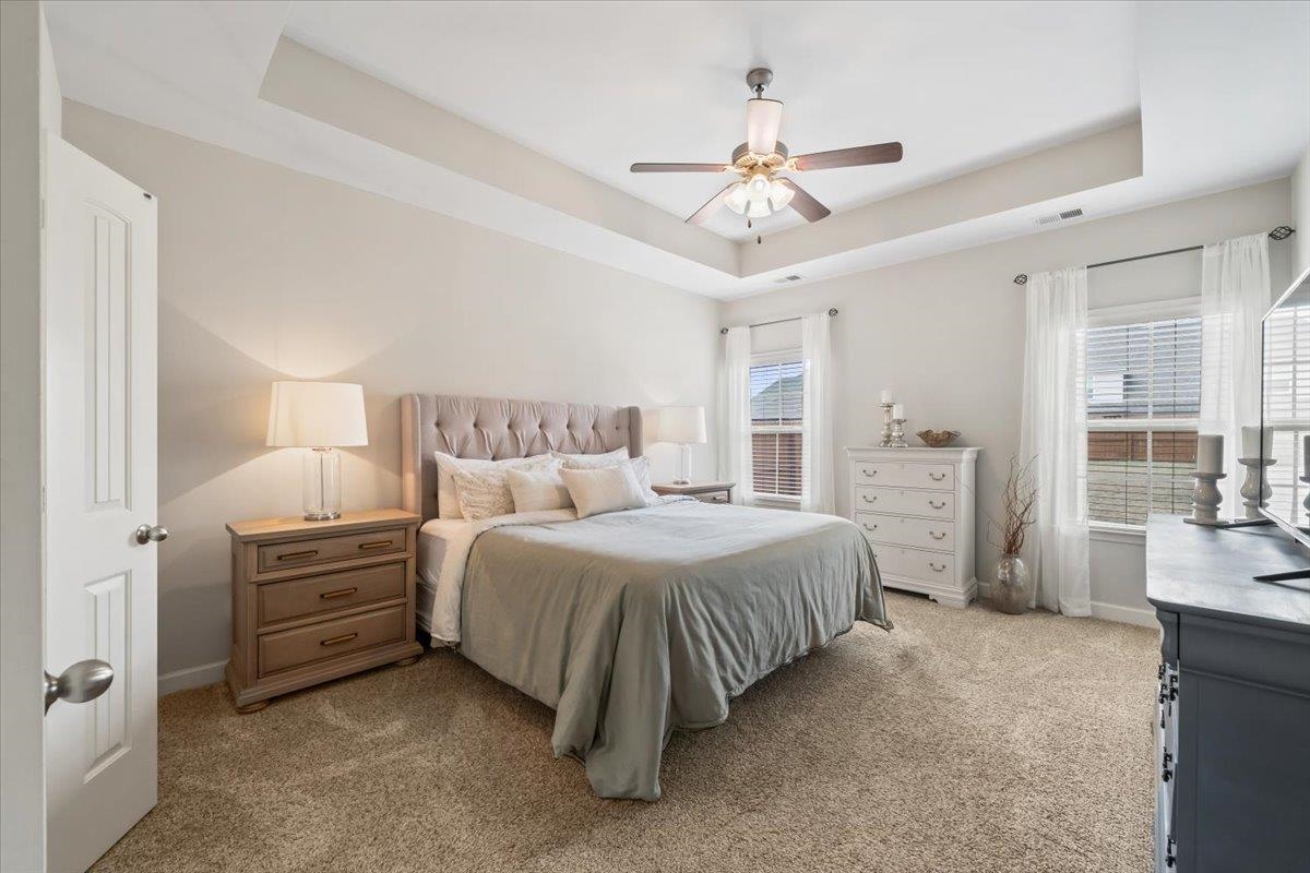 6303 CREEKSIDE LAKE DR