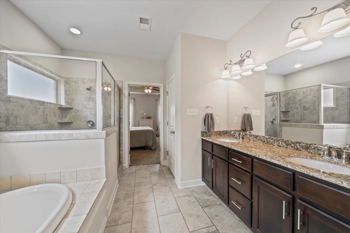 6303 CREEKSIDE LAKE DR