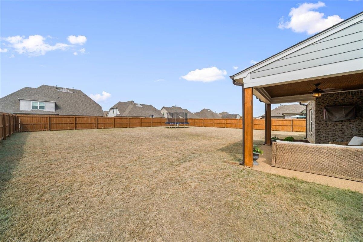 6303 CREEKSIDE LAKE DR