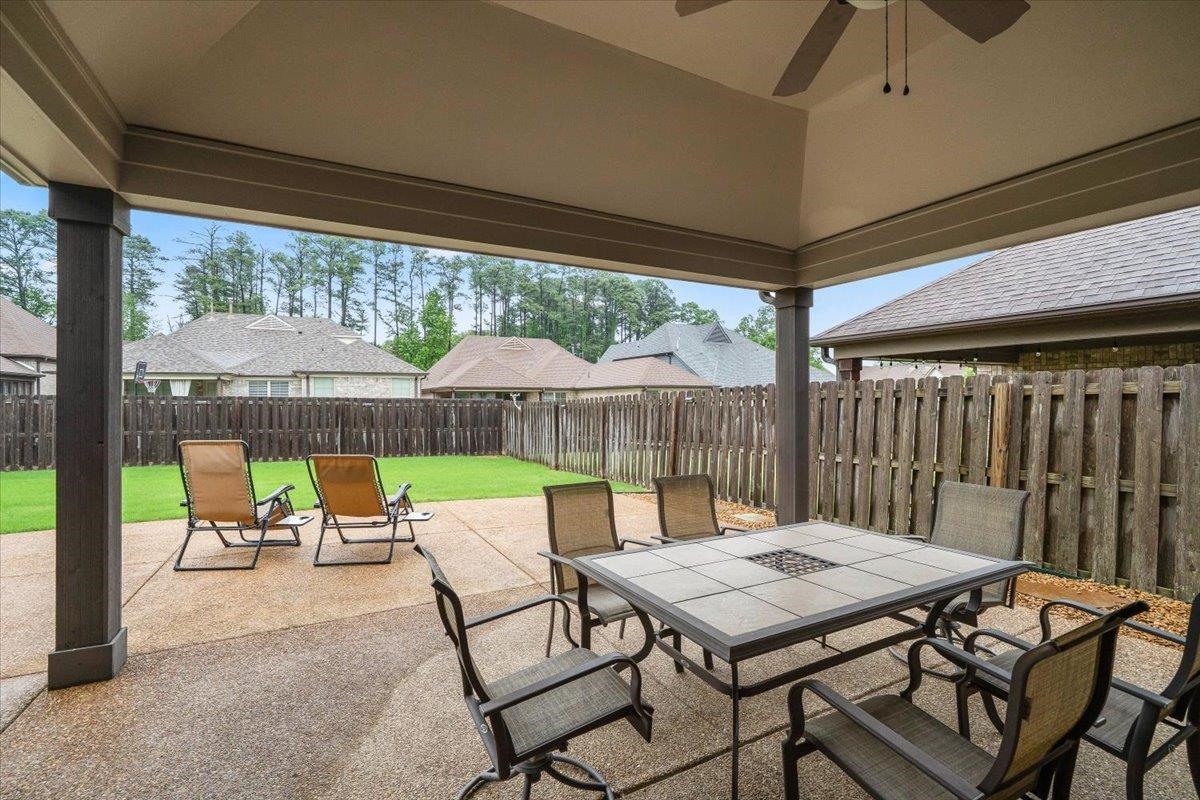 8558 WOODLAND ROSE CIR S