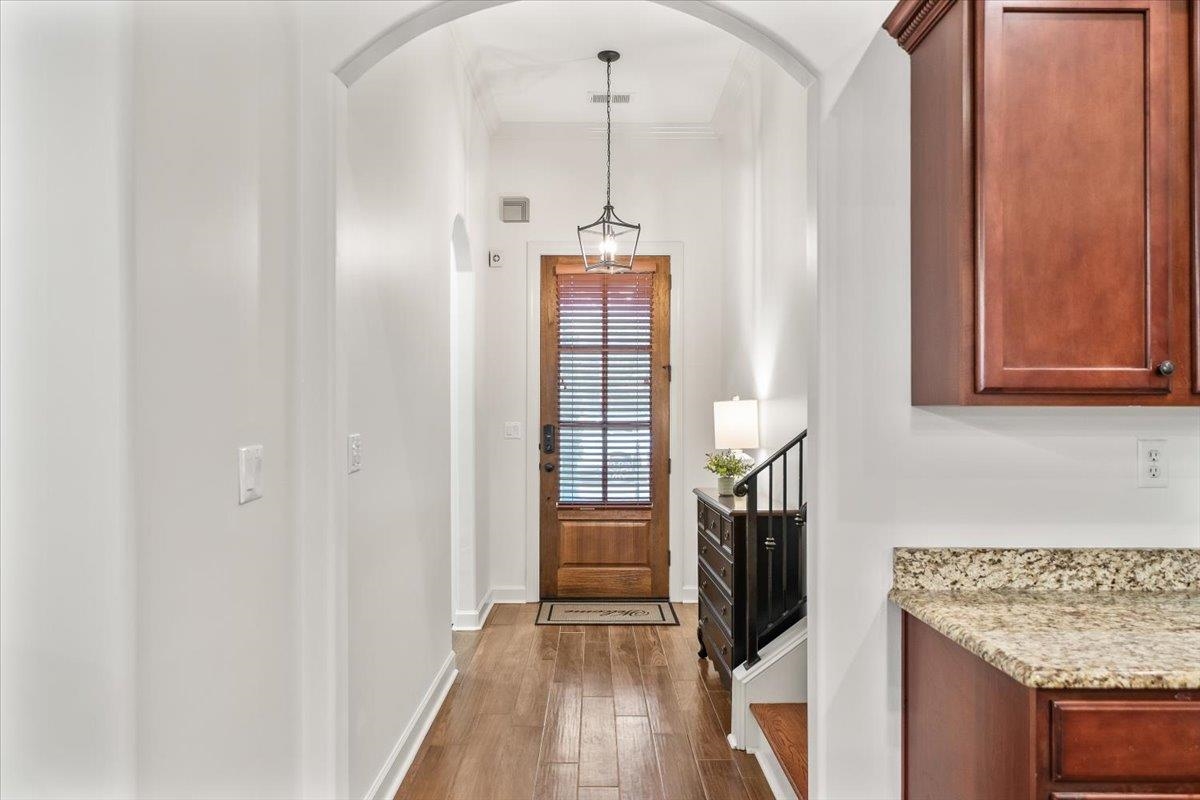 8558 WOODLAND ROSE CIR S